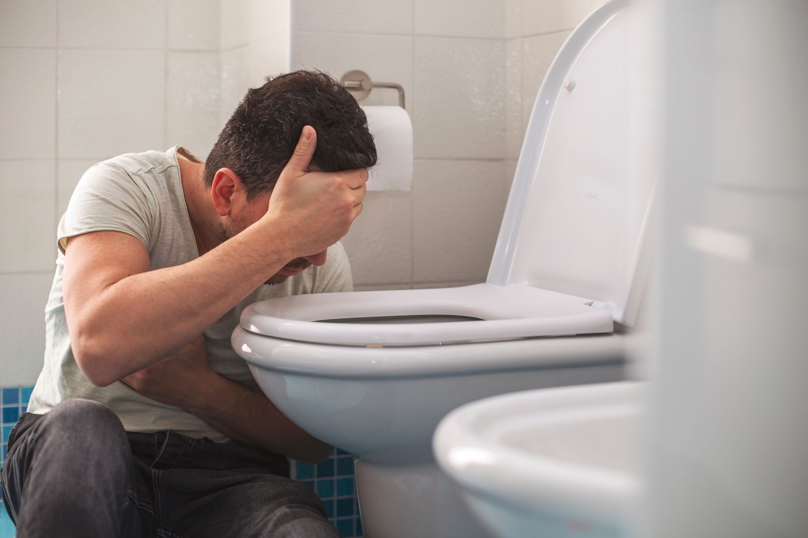 Technique efficace pour se faire vomir ; quels sont les risques et dangers
